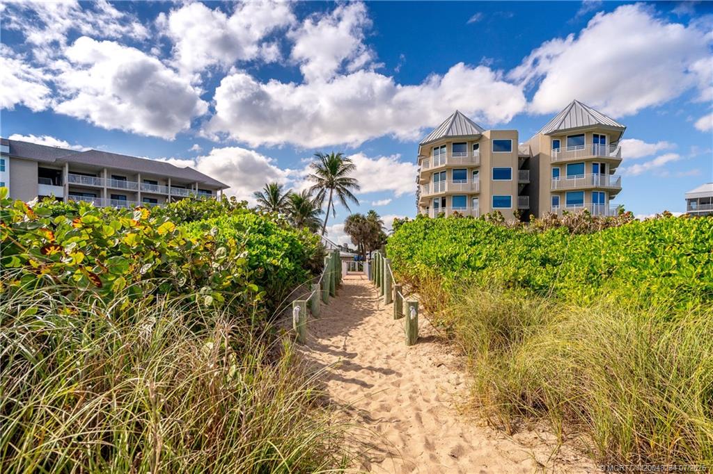 Stuart, Florida 34996, United States, 2 Bedrooms Bedrooms, ,2 BathroomsBathrooms,Residential,Active,23671