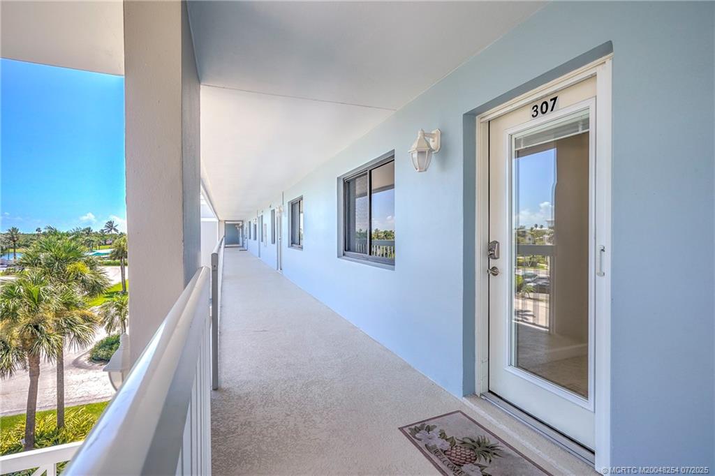 Stuart, Florida 34996, United States, 2 Bedrooms Bedrooms, ,2 BathroomsBathrooms,Residential,Active,23671