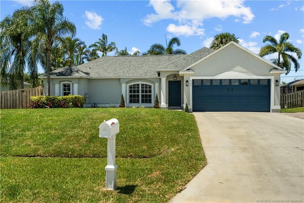Photo of 625 SW Kayak Avenue, Port Saint Lucie, FL 34953 (MLS # M20045127)