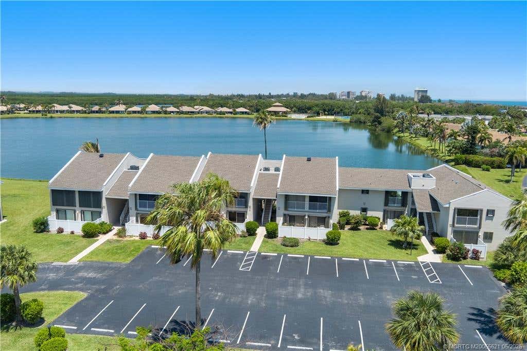 Photo of 3206 S Lakeview Circle #1203, Fort Pierce, FL 34949 (MLS # M20055621)