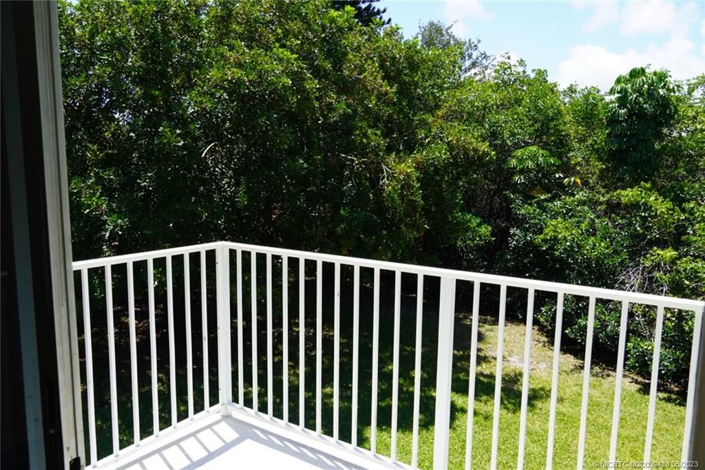 Photo of 950 S Kanner Highway #E31, Stuart, FL 34994 (MLS # M20039428)