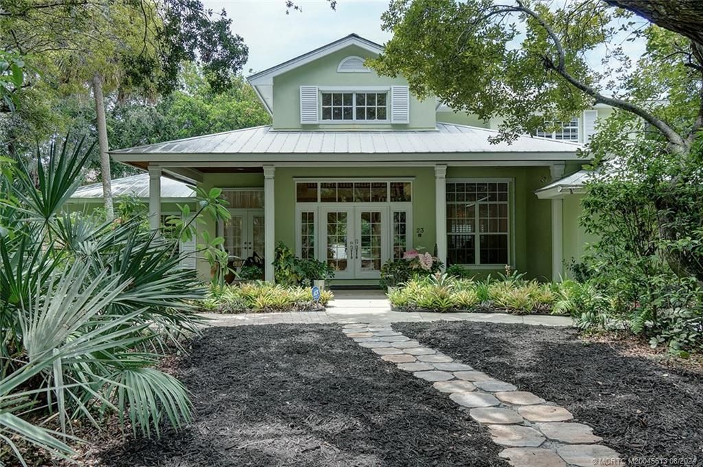 Photo of 23 Castle Hill Way, Stuart, FL 34996 (MLS # M20045613)