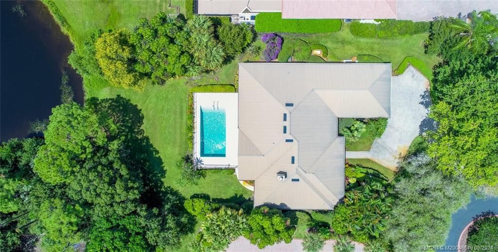 Photo of 1729 SW Thornberry Circle, Palm City, FL 34990 (MLS # M20046649)