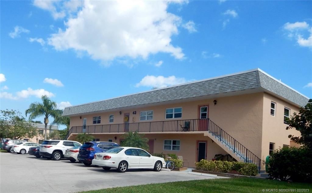 Photo of 2950 SE Ocean Boulevard #43-1, Stuart, FL 34996 (MLS # M20037891)