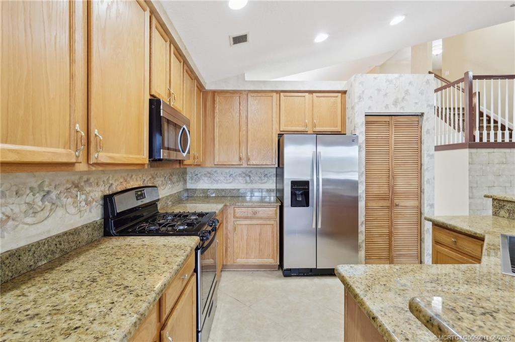 Stuart, Florida 34997, United States, 4 Bedrooms Bedrooms, ,3 BathroomsBathrooms,Residential,Active,144571