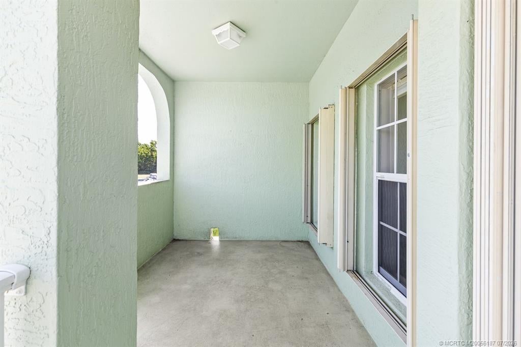 Photo of 2127 SE Wild Meadow Circle, Port Saint Lucie, FL 34952 (MLS # M20056187)