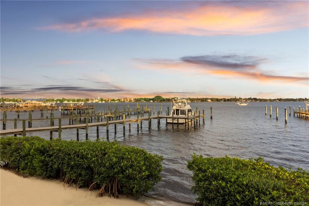 Photo of 781 SW Bay Pointe Circle, Palm City, FL 34990 (MLS # M20043821)