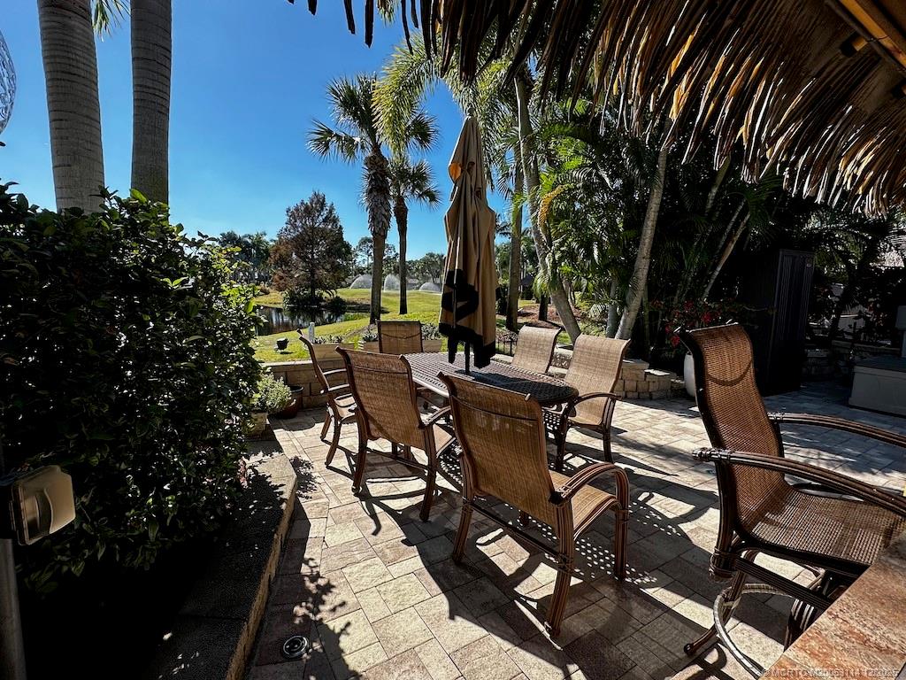 385 NW Bounday Drive