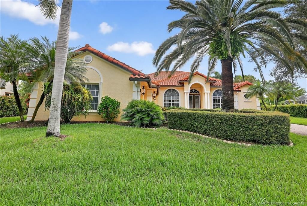 Photo of 8279 SW Skipper Drive, Stuart, FL 34997 (MLS # M20051762)