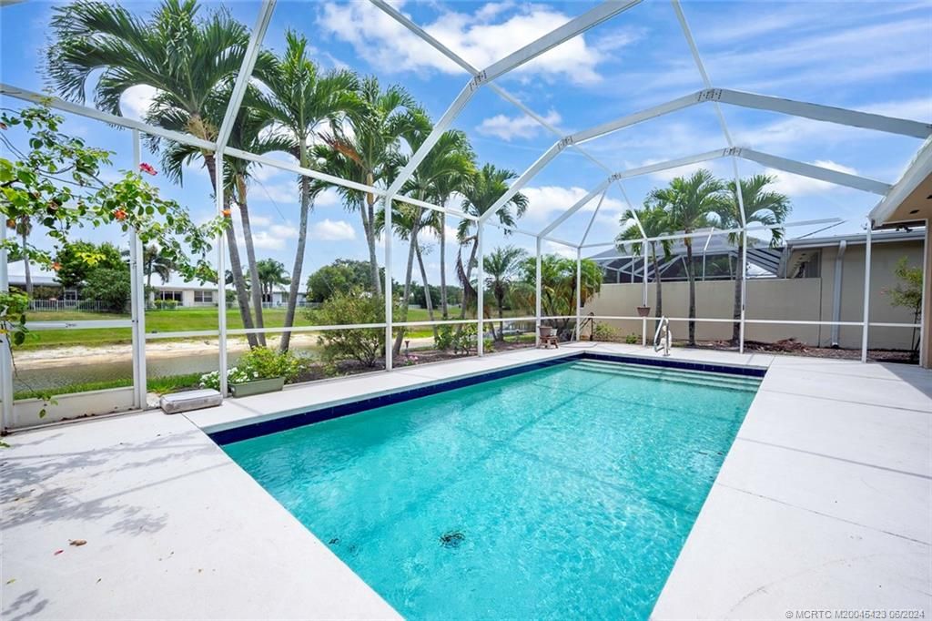 Photo of 2270 SW Mayflower Drive, Palm City, FL 34990 (MLS # M20045423)