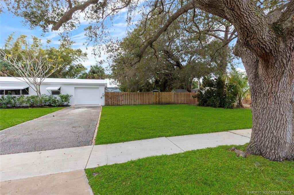 Photo of 758 NE Alice Street, Jensen Beach, FL 34957 (MLS # M20042274)