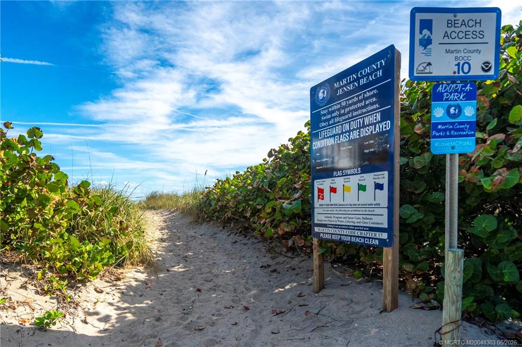 Jensen Beach, Florida 34957, United States, 2 Bedrooms Bedrooms, ,2 BathroomsBathrooms,Residential,Active,22369