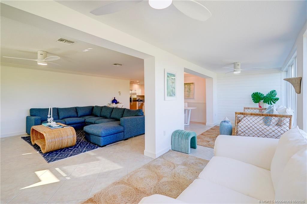 Jensen Beach, Florida 34957, United States, 2 Bedrooms Bedrooms, ,2 BathroomsBathrooms,Residential,Active,22369