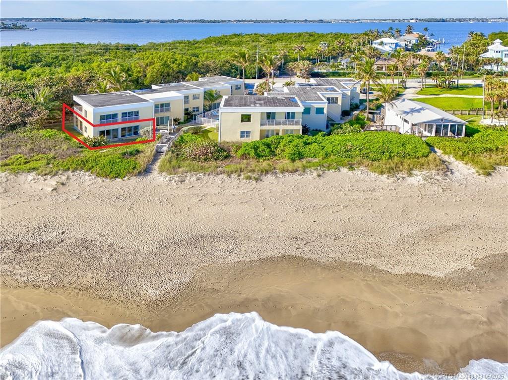 Jensen Beach, Florida 34957, United States, 2 Bedrooms Bedrooms, ,2 BathroomsBathrooms,Residential,Active,22369