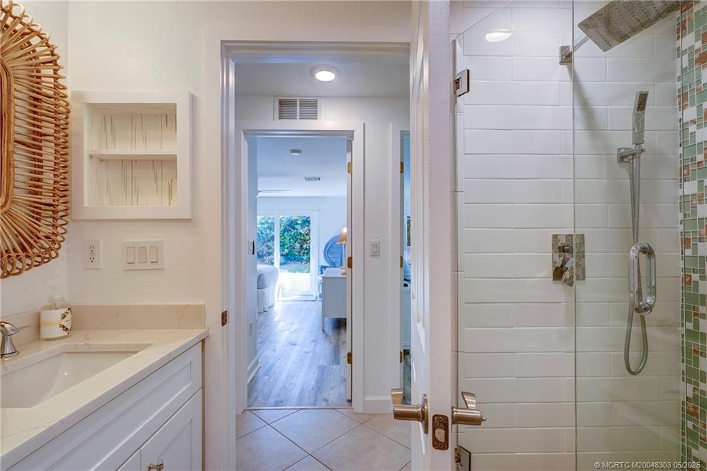 Jensen Beach, Florida 34957, United States, 2 Bedrooms Bedrooms, ,2 BathroomsBathrooms,Residential,Active,22369