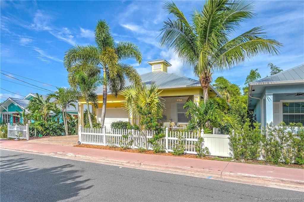 412 SW Akron Avenue, Stuart, FL, 34994, US, 4 Bedrooms Bedrooms, ,3 BathroomsBathrooms,Residential,Active,412 SW Akron Avenue,M20056036