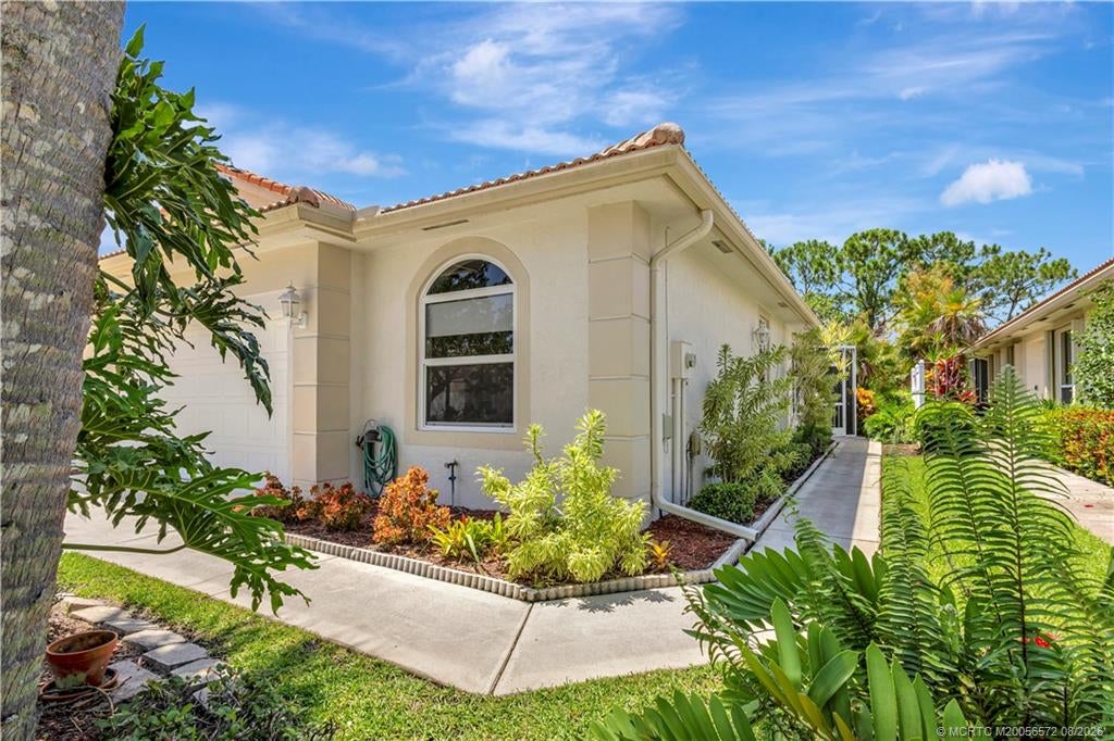 Photo of 6797 SE Warwick Lane, Stuart, FL 34997 (MLS # M20056572)