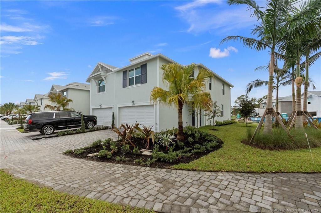 Photo of 213 Osprey Preserve Boulevard, Jensen Beach, FL 34957 (MLS # M20039691)