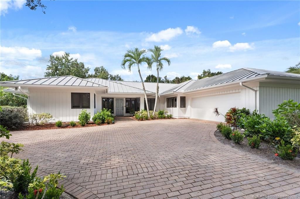 Photo of 6221 SW Thistle Terrace, Palm City, FL 34990 (MLS # M20055168)