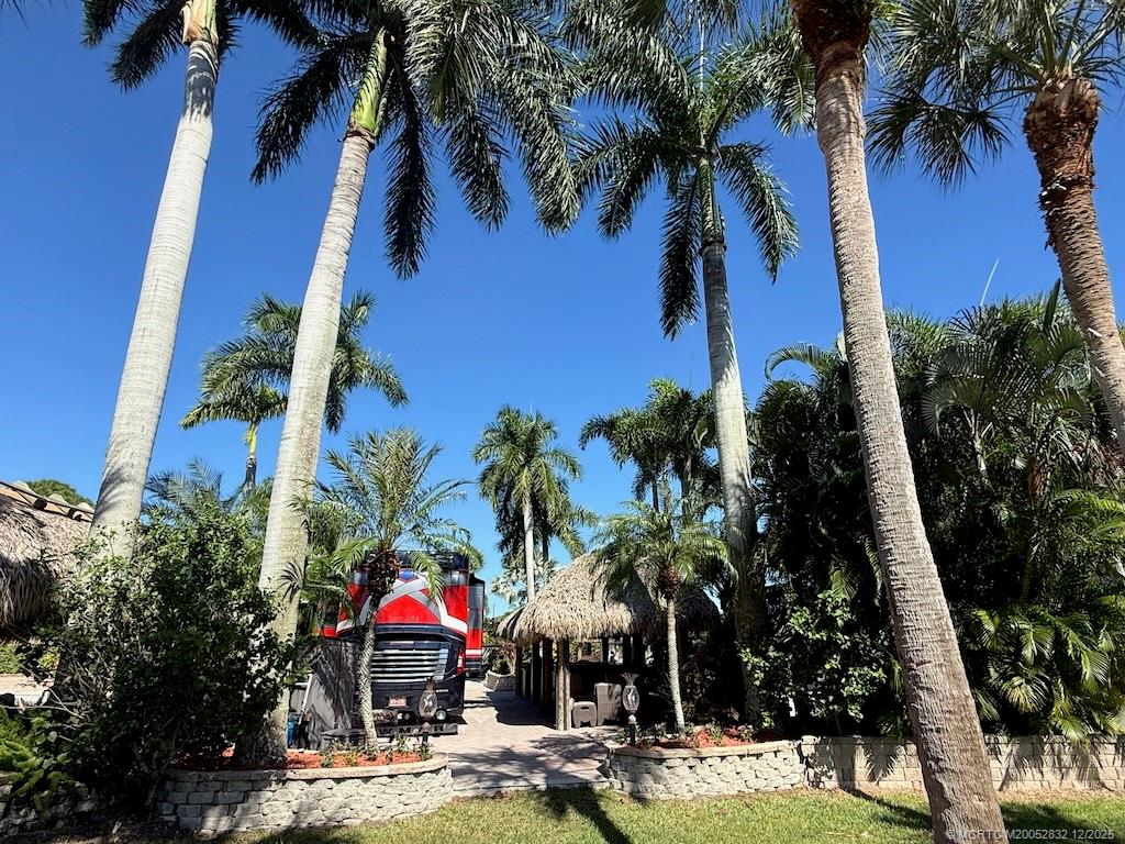 386 NW Boundary Drive