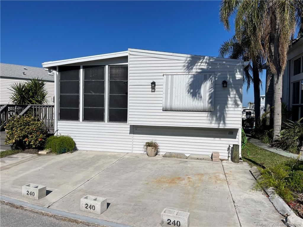 Photo of 240 Nettles Boulevard, Jensen Beach, FL 34957 (MLS # M20048786)