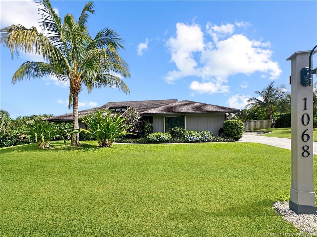 Photo of 1068 NE Quinn Place, Jensen Beach, FL 34957 (MLS # M20039418)