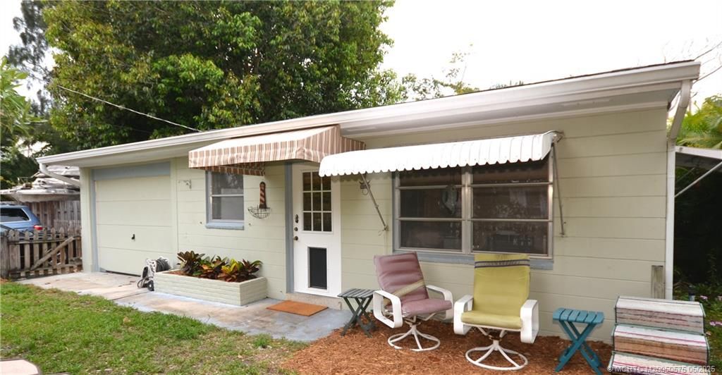 Photo of 1400 SW Palm City Road, Stuart, FL 34994 (MLS # M20050575)