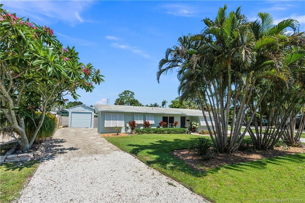 Photo of 802 SE Stafford Drive, Stuart, FL 34996 (MLS # M20039671)