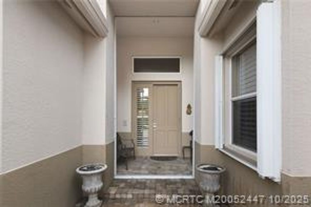 Photo of 3641 SE Cambridge Drive, Stuart, FL 34997 (MLS # M20052447)