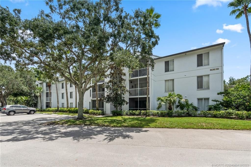 Photo of 2504 SE Anchorage Cove #G-1, Port Saint Lucie, FL 34952 (MLS # M20040604)