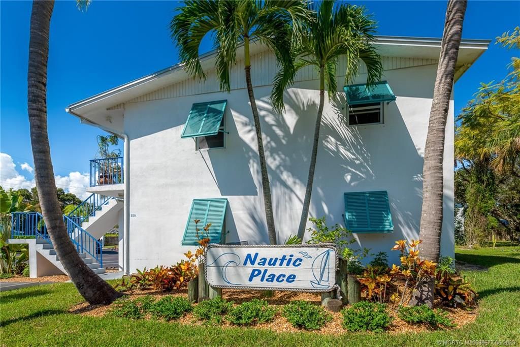 Photo of 660 SW Bryant Avenue #5, Stuart, FL 34994 (MLS # M20039577)