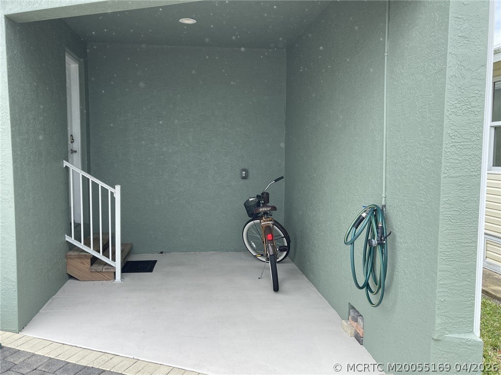 2005 Nettles Boulevard