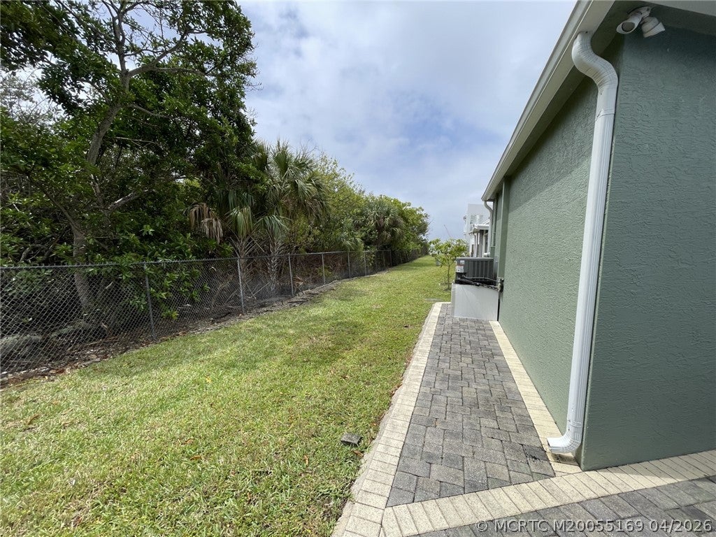 2005 Nettles Boulevard