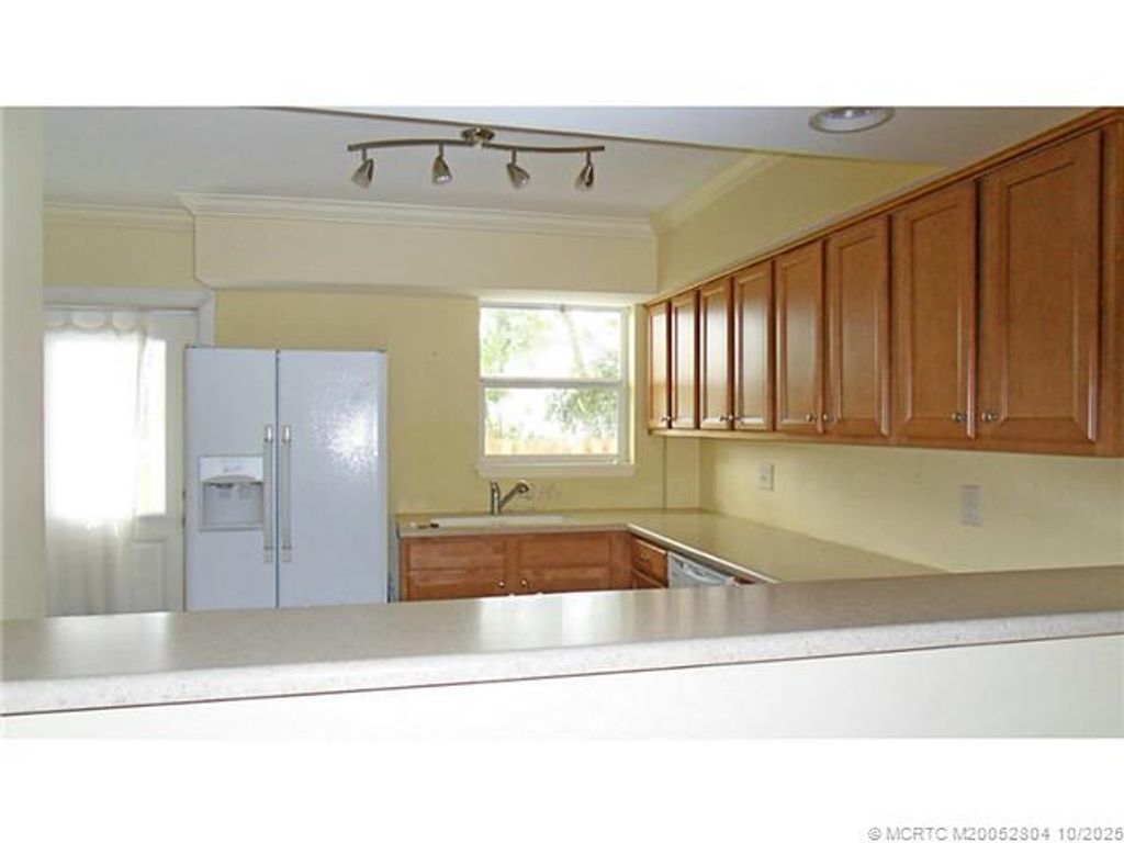 Photo of 630 SE Ocean Boulevard #B1, Stuart, FL 34994 (MLS # M20052804)