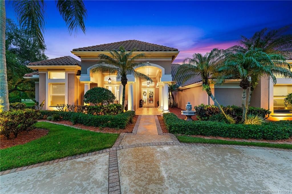 Photo of 5082 SW Bimini Circle N, Palm City, FL 34990 (MLS # M20039969)