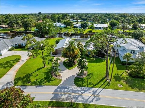 Photo of 1310 NW Lakeside Trail, Stuart, FL 34994 (MLS # M20056166)