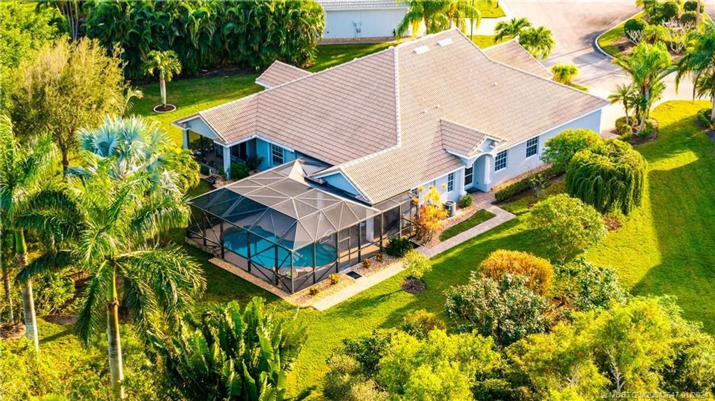 Photo of 691 NW Red Pine Way, Jensen Beach, FL 34957 (MLS # M20042647)