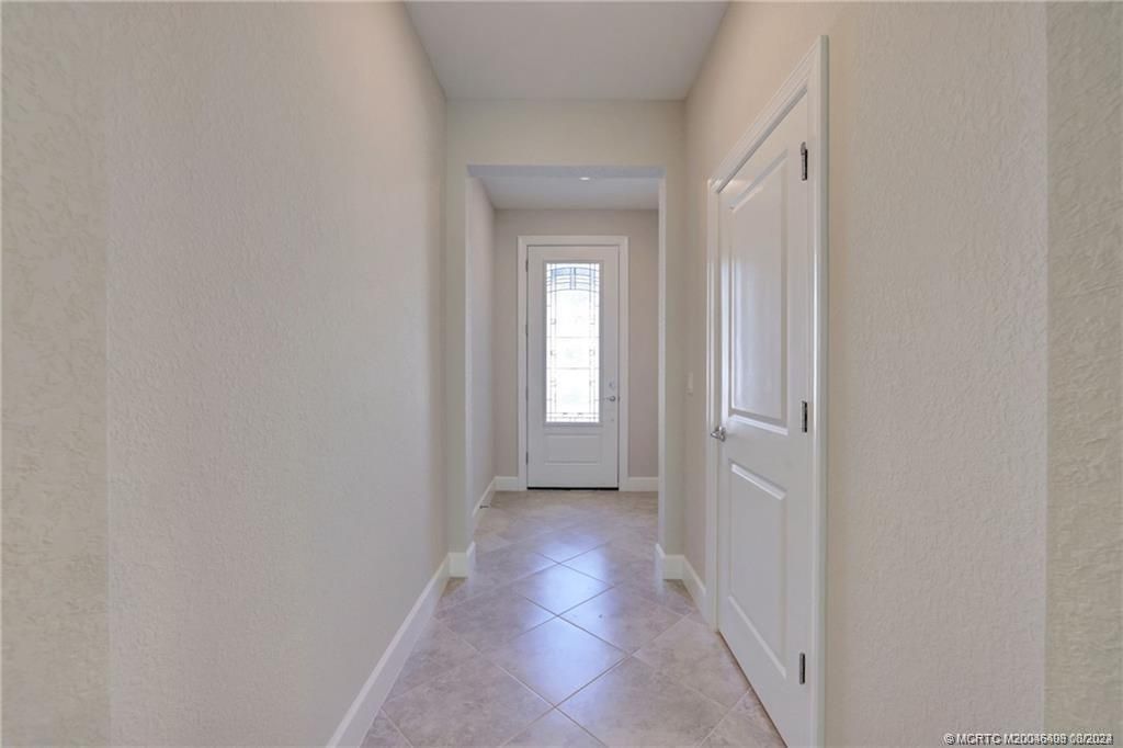 Photo of 1842 SE Roxy Way, Stuart, FL 34996 (MLS # M20046408)
