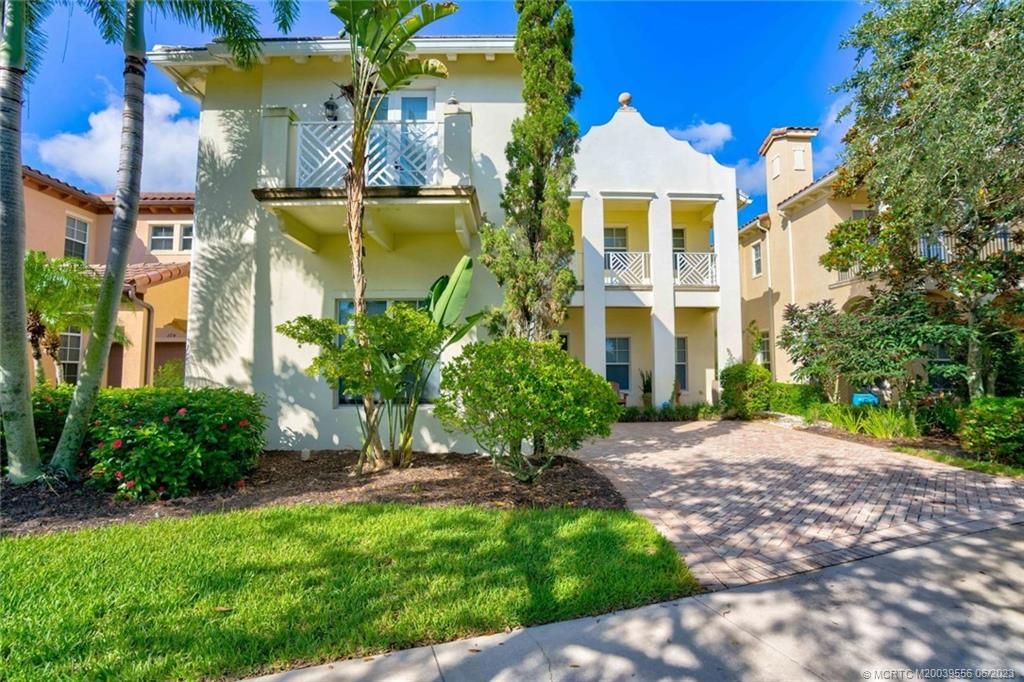 Photo of 108 Tulip Tree Court, Jupiter, FL 33458 (MLS # M20039556)