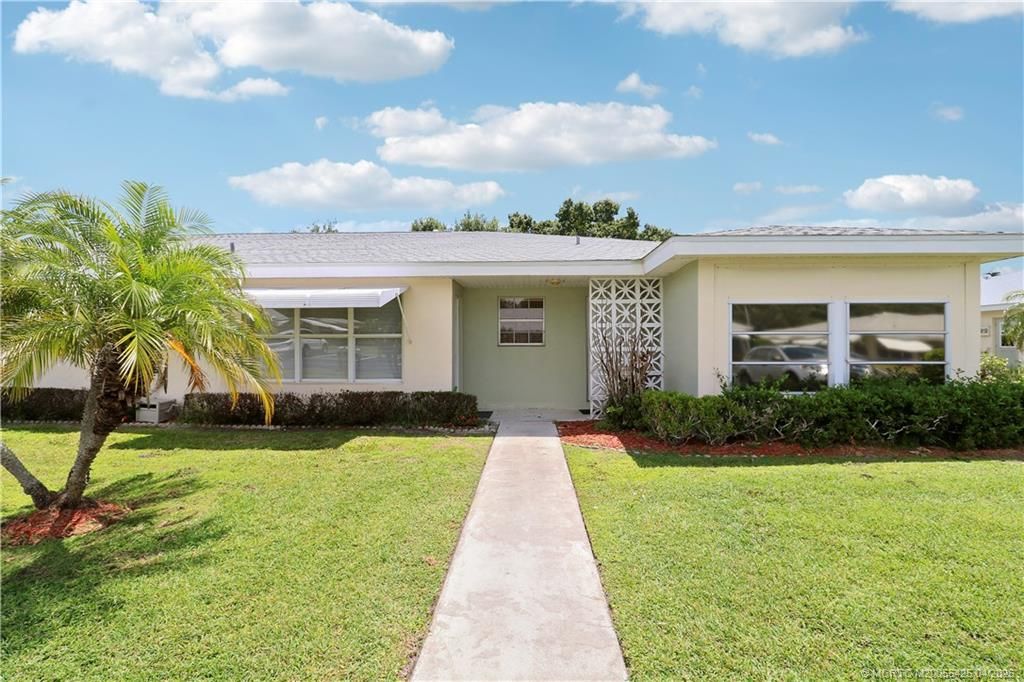 Photo of 112 Lakes End Drive #C, Fort Pierce, FL 34982 (MLS # M20055425)