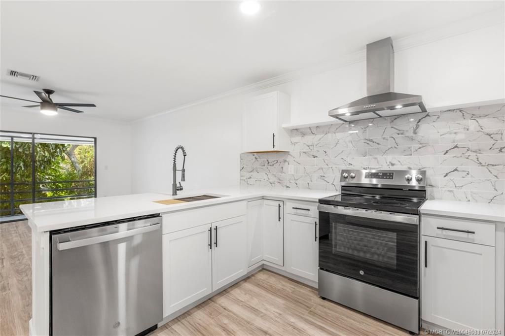 Photo of 800 NW Fork Road #5-8, Stuart, FL 34994 (MLS # M20046033)