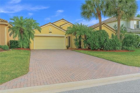 Photo of 1106 SE Westminster Place, Stuart, FL 34997 (MLS # M20054441)