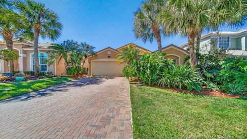 Photo of 1106 SE Westminster Place, Stuart, FL 34997 (MLS # M20054441)