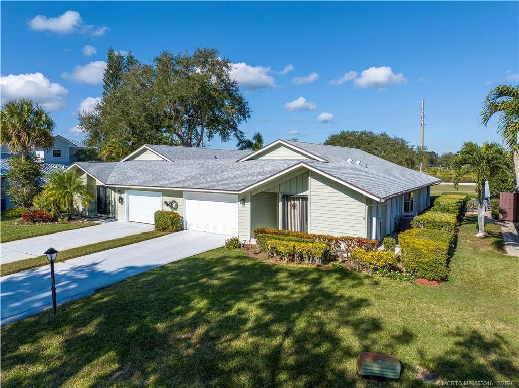 Photo of 12668 SE Cascades Court, Hobe Sound, FL 33455 (MLS # M20053316)