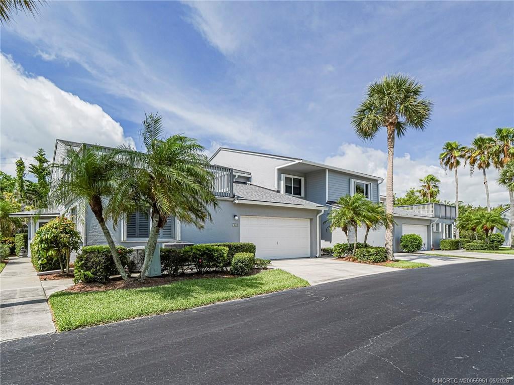4949 N Highway A1a 142