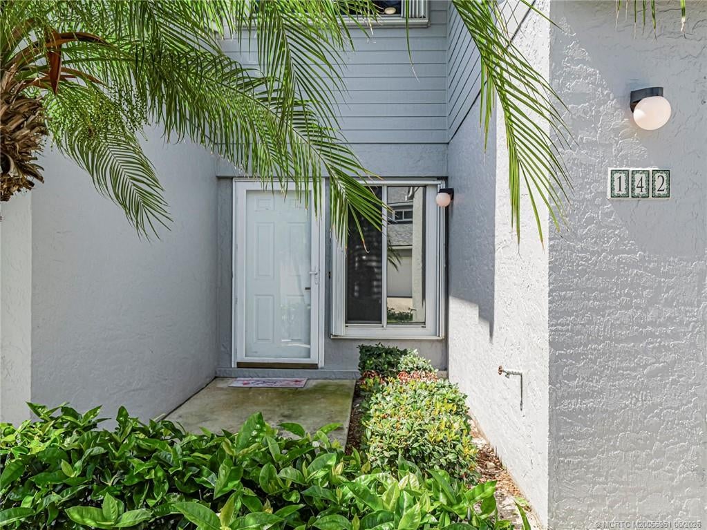 4949 N Highway A1a 142