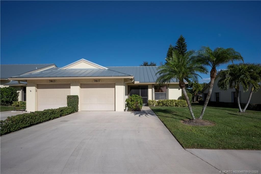 Photo of 7817 SE Sugar Sand Circle, Hobe Sound, FL 33455 (MLS # M20048719)