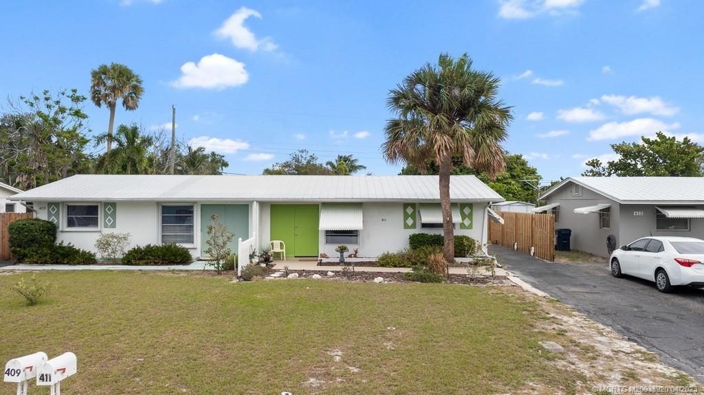 Photo of 411 SE Robalo Court, Stuart, FL 34996 (MLS # M20038920)