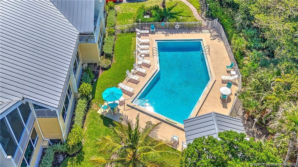 Stuart, Florida 34996, United States, 2 Bedrooms Bedrooms, ,3 BathroomsBathrooms,Residential,Active,207835