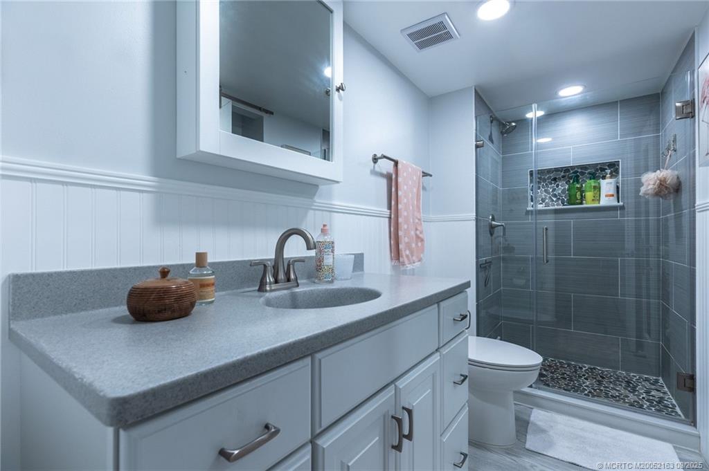 Stuart, Florida 34996, United States, 2 Bedrooms Bedrooms, ,3 BathroomsBathrooms,Residential,Active,207835